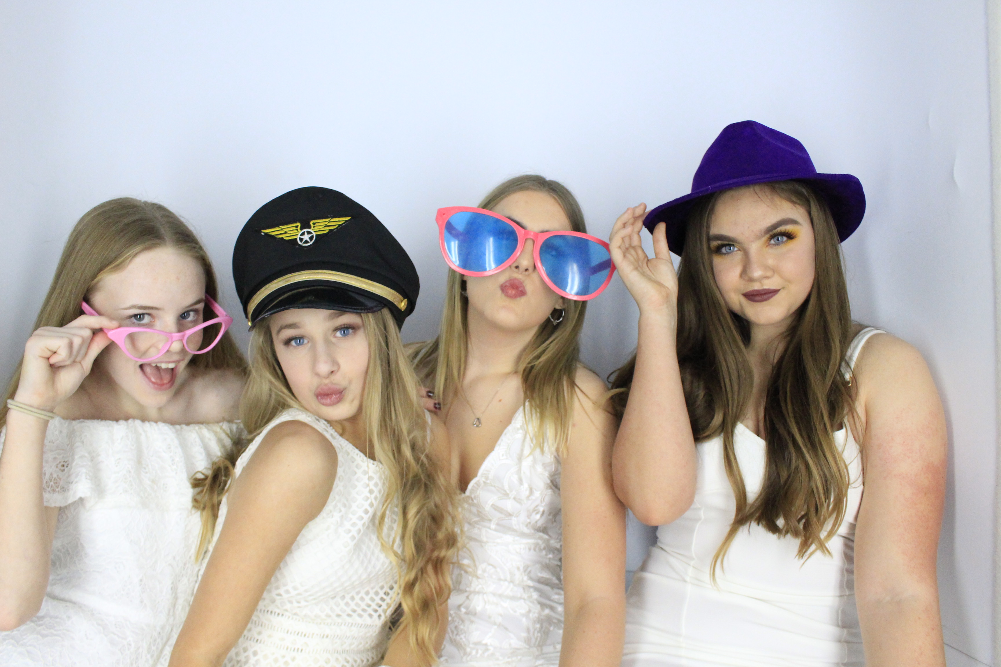 Issy & Alice's 18th Birthday Party | View more photos from the event at gallery.myphotoboothexperience.co.uk/u/MyPhotoBoothExperienceLtd/Issy-Alices-18th-Birthday-Party